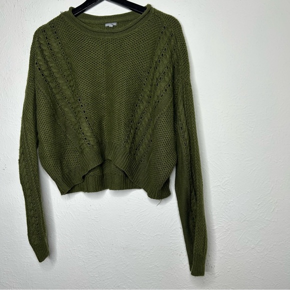 Charlotte Russe Cropped Crochet Oliver Green Sweater Size Large - Picture 11 of 12